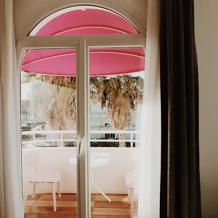 Le Rose The 3* La Ciotat